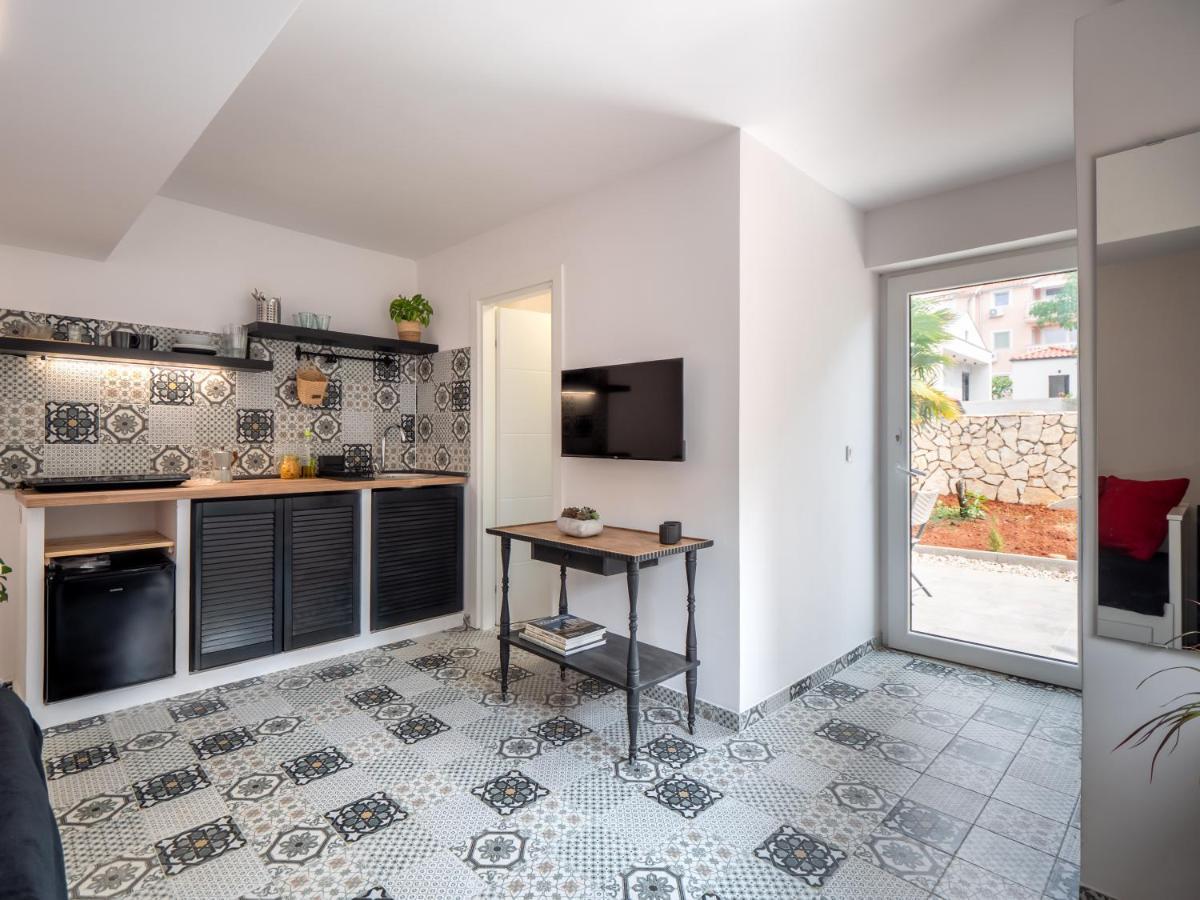 Sunny Side Malinska Apartment Exterior photo